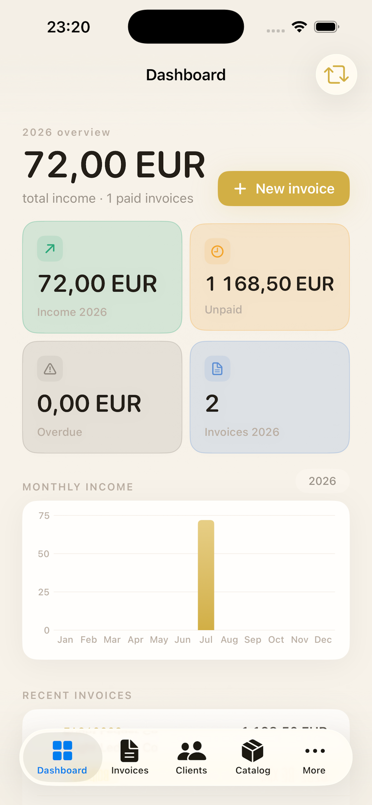 Invoice tracker - Invoxtra iPhone dashboard showing income and recent invoices